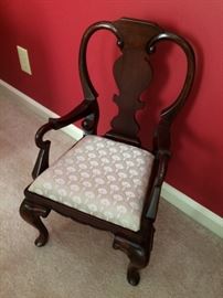 Queen Anne style child's chair!