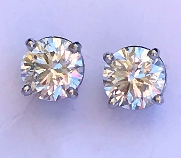 A Gorgeous Match Pair of Very Good Cut F SI2 GIA Diamond Studs on Platinum Screw back Mountings 1.44 carat total Dia. wt 