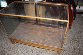 OAK DISPLAY CABINET