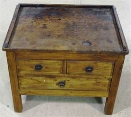 Primitive small stand