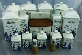 #7367 16pc Blue Delpht Canister set