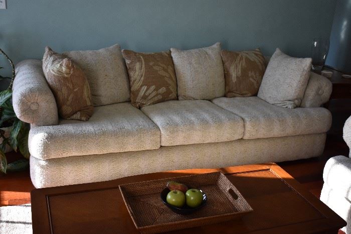 Beautiful Sofa which is part of a 3 pc set in Great Condition!