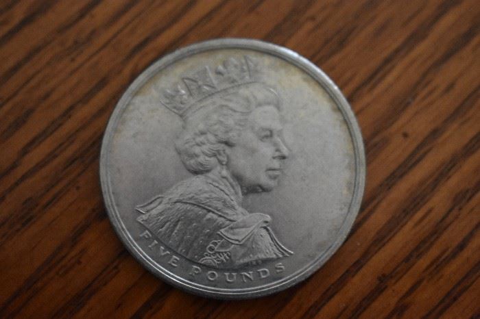 2002 5lb English Coin