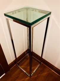Square glass top pedastal table 