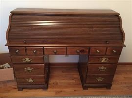 #17 laminate roll top desk 53.5x22x42 $75.00