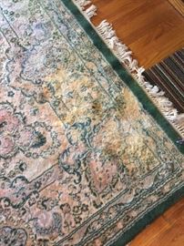 #38 Green and Cream floral rug needs cleaning, 13x10 free