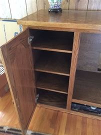 #44 oak entertainment center with 2 doors 76x24x42.5 $75.00