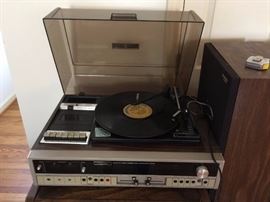 #50 Lafayette AM FM Stereo Cassette w turntable $75.00