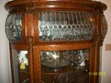 Beautifull Bow Front China Cabinet