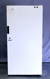 Sears Kenmore Upright Freezer Model 22133, 13.1 Cu Ft, 28"W x 27.5"H x 57.5"D