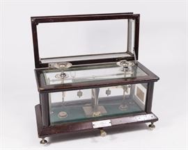 Lot 12: Henry Troemner Pharmaceutical Scale