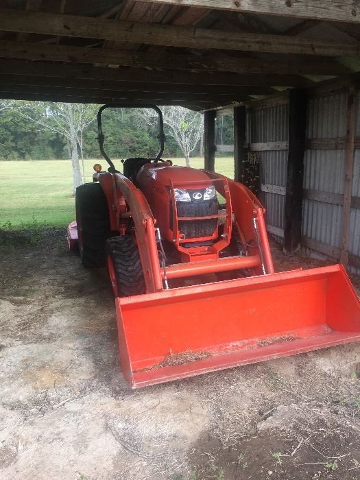 KUBOTA L4701DT 4WD Tractor w/ Front End LDR & Rotary Cutter - $25,000