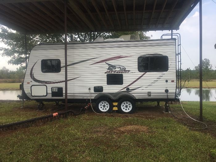 JAYCO 19RD JAY FLIGHT - BRAND NEW 2015 - Price w/ dealer installed options $22,429... we are selling it to you at $18,000!!!