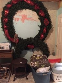 large xmas wreath, small round table