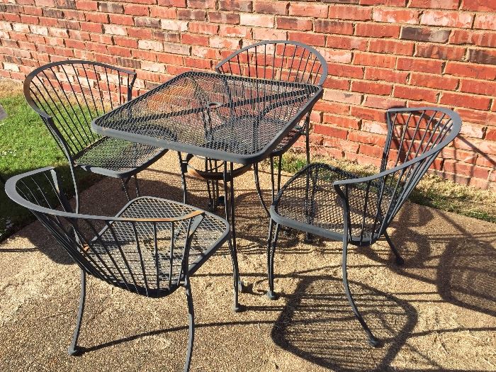 Patio Furniture Table and Chairs