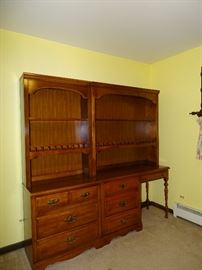 Saybrook maple bedroom set