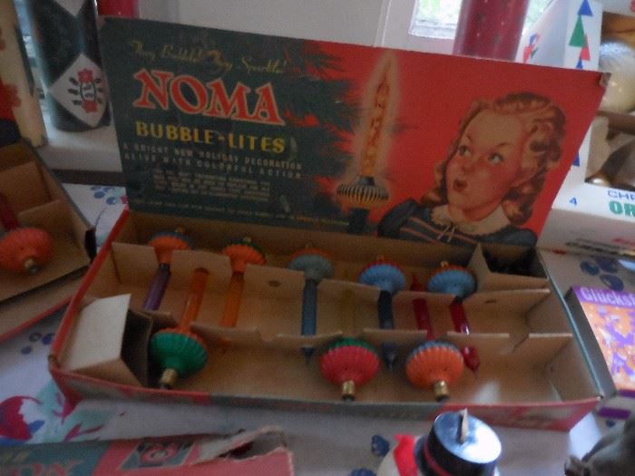 Vintage WHAT A FIND...Noma Bubble Lites in box..