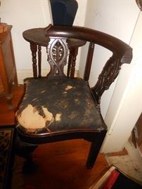 Antique Hand Carved Round About Chair. Needs re covering, Spring Seat