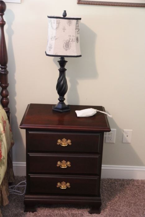 Thomasville bedside stand