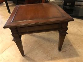 AFURNITUREEndTableSuqare 19" L X 19" W X 16" H $30