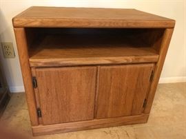 AFURNITURETVTable 27:L X 17" D X 25" H