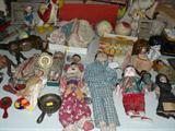 antique dolss and clowns