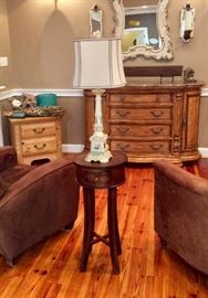 Lamps, Chairs & Tables