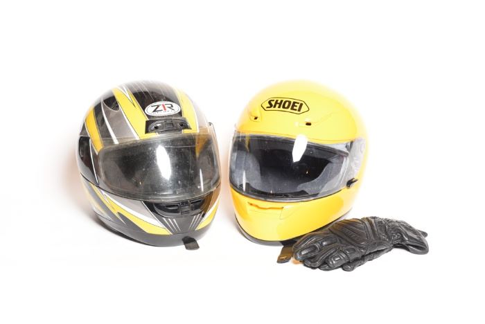Yellow Shoei Motorcycle Helmet, Yellow And Black Yamaha Helmet And Black Motorcycle Gloves