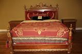 NEIMAN MARCUS KING SIZE BED. "BELLISSIMO"
BED - 2 BEDSIDE TABLES - DRESSER.