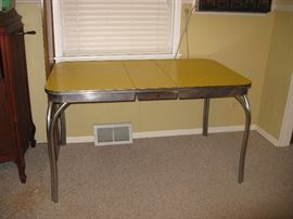 50'S RETRO BRIGHT YELLOW & CHROME KITCHEN TABLE