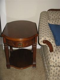 WOOD LR END TABLES - THERE ARE 2