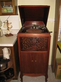 Brunswick Victrola