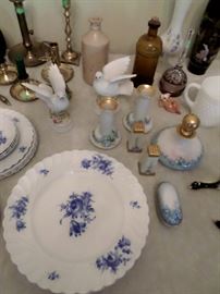 Service for 4 - Haviland Limoges "Strasbourg" china & some lovely other Limoges pieces