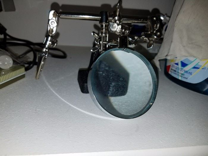 Magnifier for close work