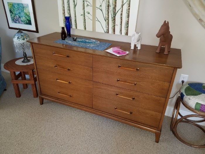 Now this is something very sweet - Mid-Century Modern Dresser/Chest/Credenza. 