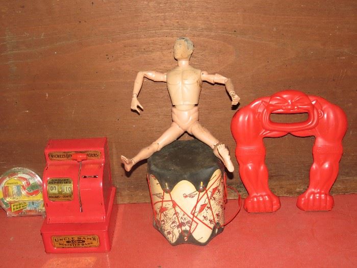 VINTAGE TOYS.  MAGNET MAN ON THE RIGHT.
