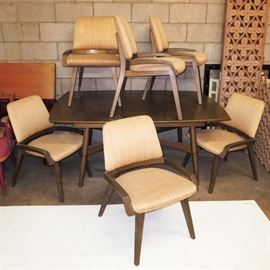 Great mid Century Dining Set - 6 Space Age Green Gold Finished Mahogany Chairs and Dining Table with leaves