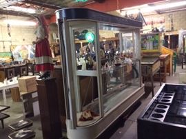 Art Deco Beauty Bar Showcase - Helena Rubenstein