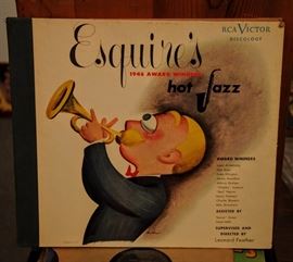 LARGE SELECTION OF VINTAGE JAZZ IN ALBUMS 78's