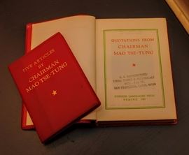 MAO'S LITTLE RED BOOKS