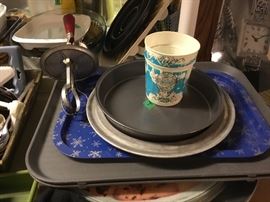 Some regular and vintage kitchen items