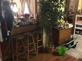 3 matching bar stools