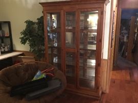 Display cabinet - Oak