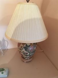 Ginger Jar lamp