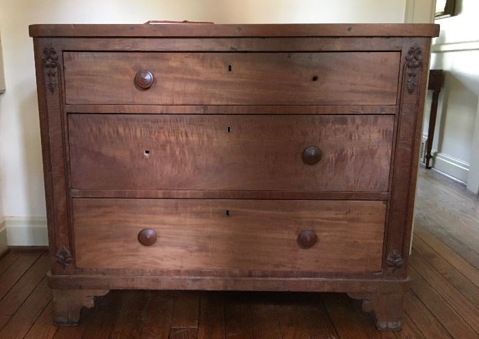 Good Old Chest - has missing knobs