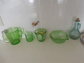 GREEN DEPRESSION KITCHEN GLASSWARE