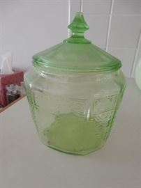 GREEN DEPRESSION BISCUIT JAR