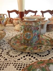 ROSE MEDALLION TEAPOT