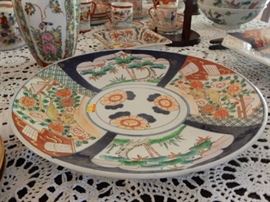 19TH CENTURY IMARI CHARGER