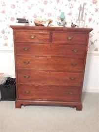 CRAFTIQUE CHEST OF DRAWERS